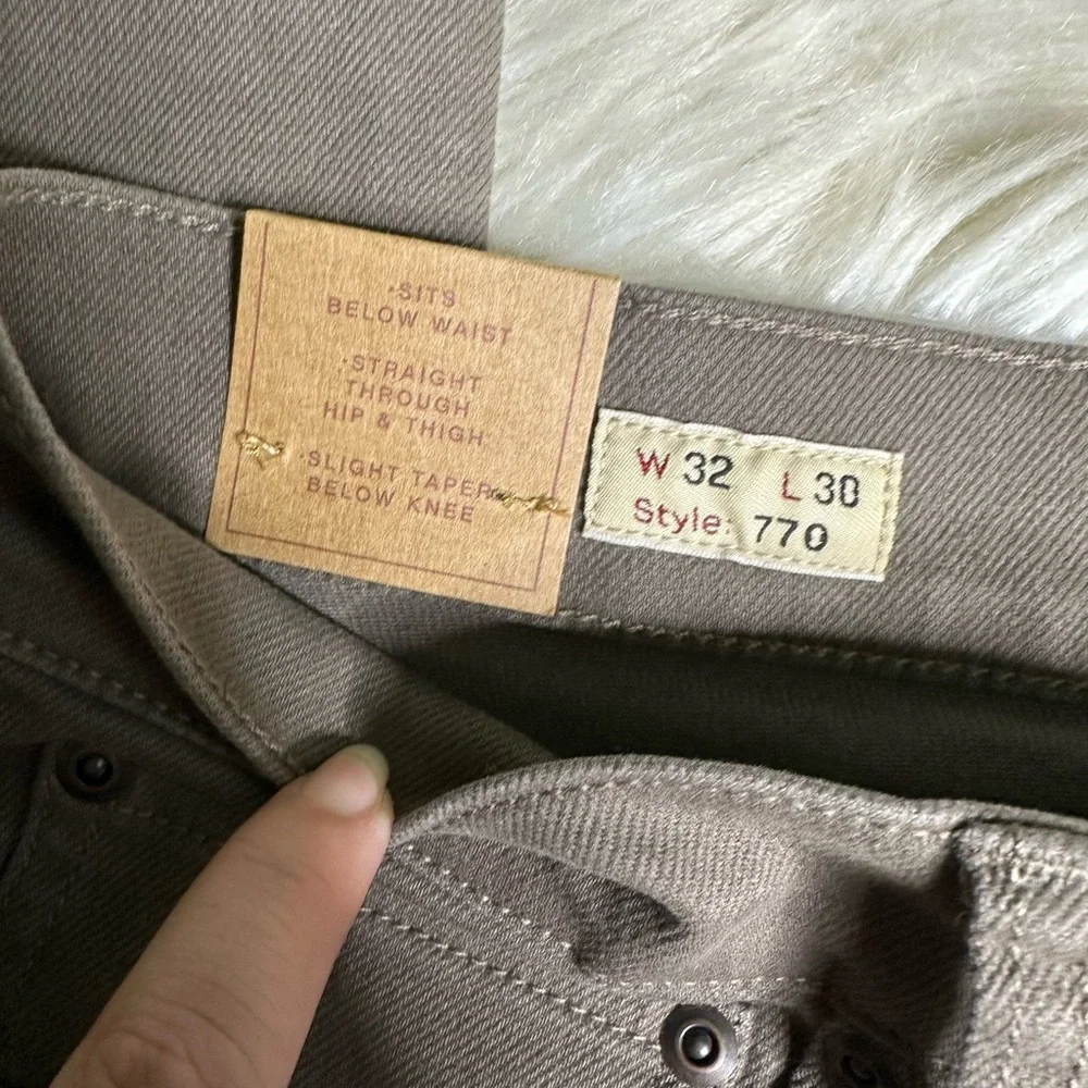 Nwt J. Crew Men's Taupe‎ gray Straight Jeans